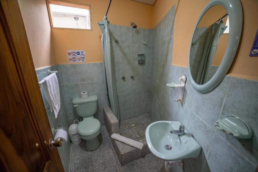 Hostal Gladismar Puerto Villamil Oda fotoğraf