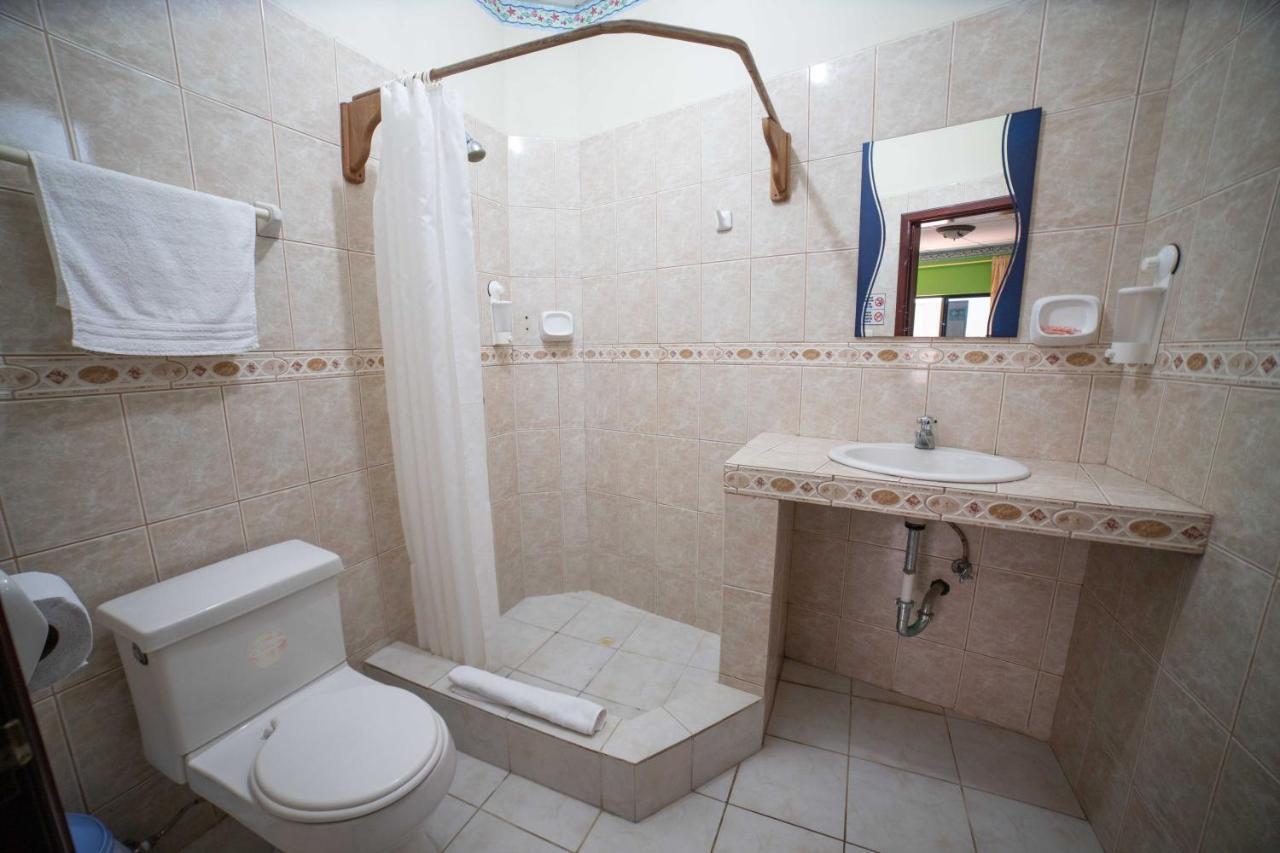 Hostal Gladismar Puerto Villamil Dış mekan fotoğraf