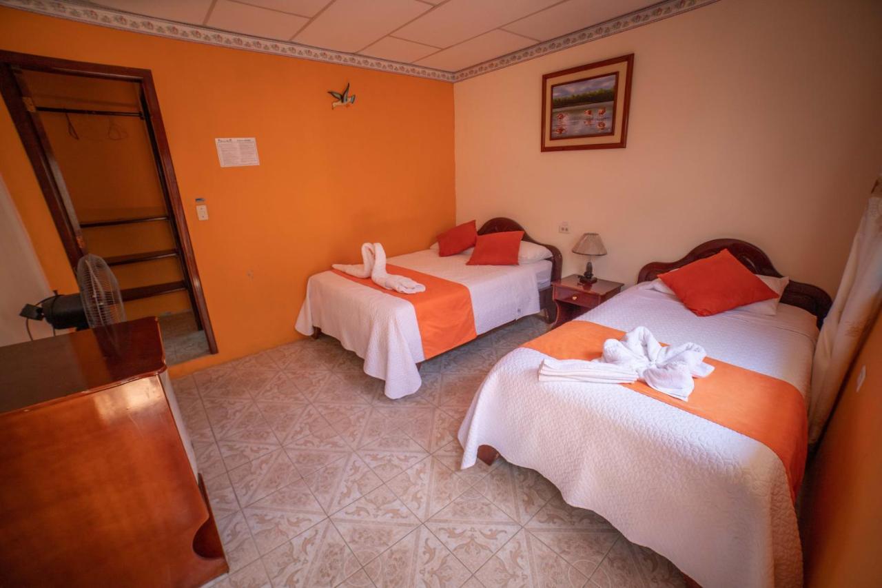 Hostal Gladismar Puerto Villamil Dış mekan fotoğraf